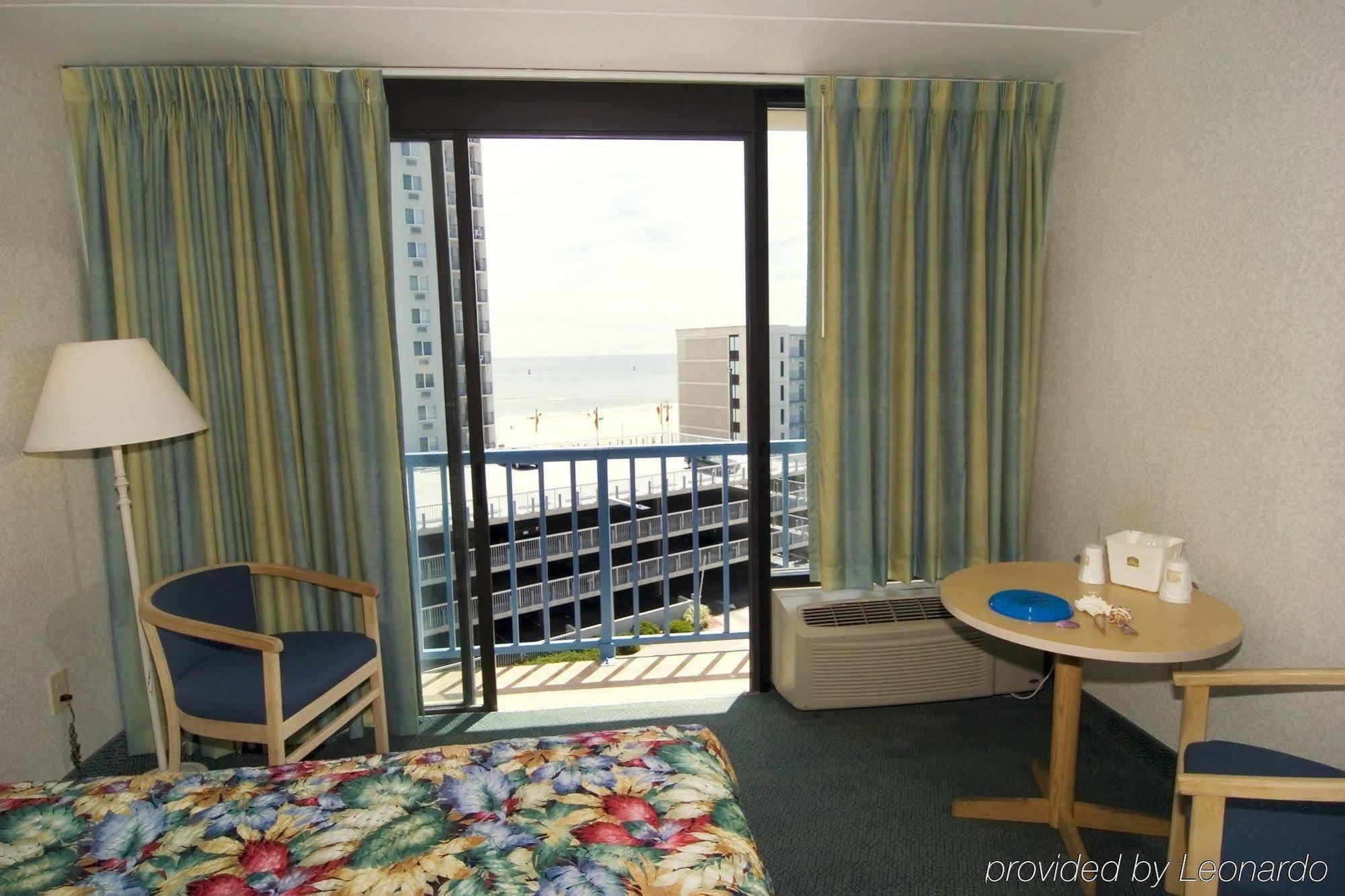 Ocean Side Inn Virginia Beach Room photo